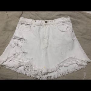 Zara white high waisted jean skort (skirt/short)